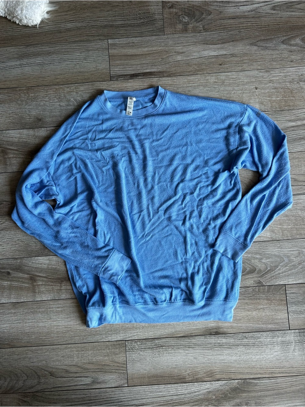 ALO Yoga Men's Light Blue Crewneck Sweater